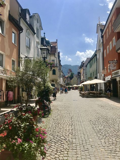 A Complete Guide to Füssen, Germany - Trips to Uncover - Travel Blog Germany Photoshoot, Travel Guide Book Design, Fussen Germany, Travel Guide Design, Travel Guide Book, Cities In Germany, Travel Germany, Visit Germany, Travel Locations