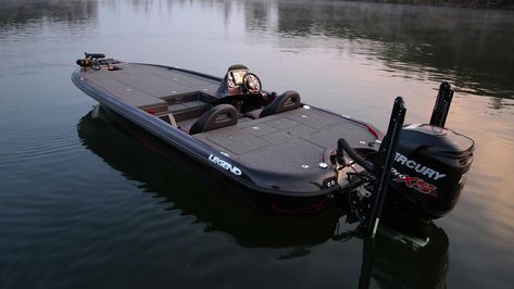 Bass Boat Ideas, Swamp Boat, Bass Boats, Bass Fishing Boats, King Fisher, Ranger Boats, Flat Bottom Boats, Sport Fishing Boats, Johnny Bravo