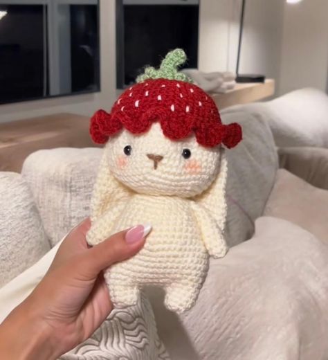 Strawberry Plushie Crochet, Crochet Strawberry Animals, Crochet Messenger Bag Free Pattern, Strawberry Knitting, Crochet Messenger Bag, Strawberry Bunny, Bag Free Pattern, Easy Crochet Animals, Knit Cardigan Pattern