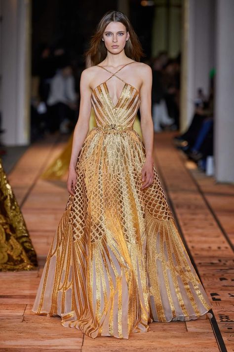 Zuhair Murad Dresses, Zuhair Murad Haute Couture, Gold Gown, Zuhair Murad, Couture Gowns, Fashion Week Street Style, Gorgeous Gowns, Mode Inspiration, Couture Collection