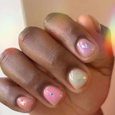 Designs For Short Natural Nails, Classy Short Nail Designs, Short Nail Bed, Really Short Nails, Short Natural Nails, Classic Nail Designs, Clear Nail Designs, Natural Nails Manicure, Wide Nails