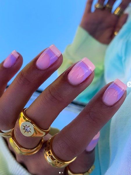 Cute Short Gel Nails Summer Square, Nails 2023 Trends French Tip, American French Nails, French Tip Nails Manicure, Fancy French Manicure, Coloured French Manicure, Summer French Manicure, Nude Nail Art, Tip Nail Designs