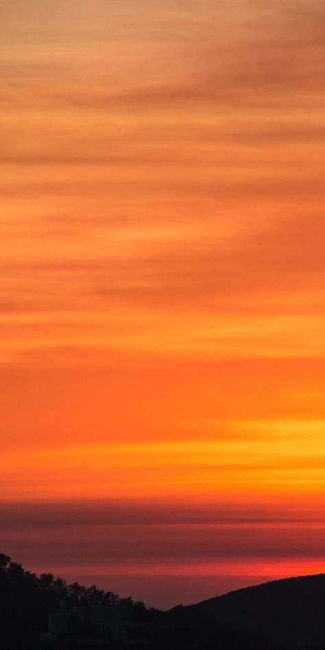 Sunset Background For Editing, April Asthetic, Orange Sky Wallpaper, Orange Sunset Wallpaper, Orange Sky Aesthetic, Orange Sunset Aesthetic, Sky Lover, Wallpaper Edge, Orange Sunrise