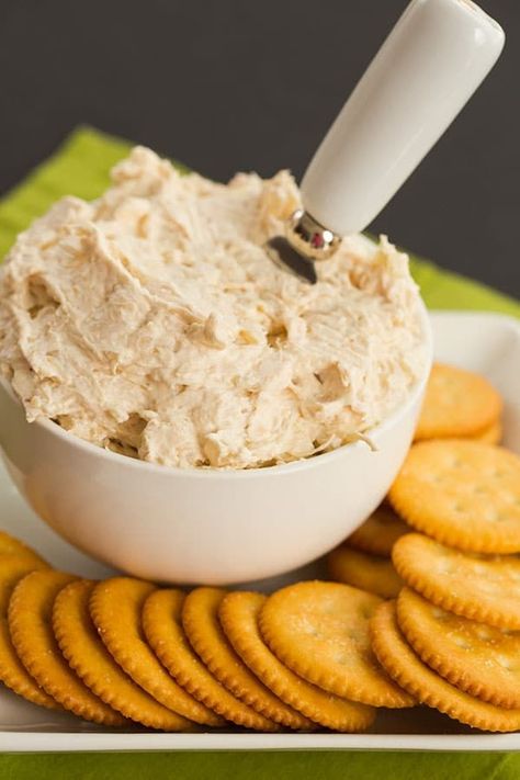 Easy and Delish Underwood Chicken Spread. Perfect appetizer for a party, bbq, family gathering, or picnic! Chicken Spread Recipe, Chicken Spread, Spread Recipes, Favorite Appetizers, Canned Chicken, Party Food Appetizers, Holiday Magic, Best Appetizers, Appetizer Dips