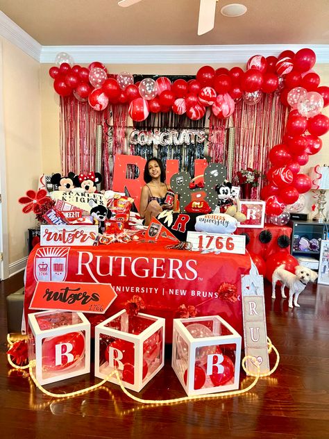 College Decision, College Decision Day, College Bed Decorating Party, Bed Party College, College Bed Party, Providence College, Fairfield University, College Inspiration, College Pictures