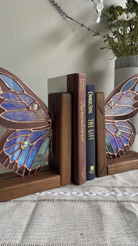 Butterfly Bookends, Room Decor Finds, Chic Room Decor, Cozy Bedroom Design, Butterfly Books, Chic Room, Stained Glass Butterfly, Vintage Inspired Decor, Inspire Me Home Decor