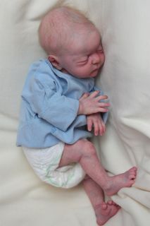 Baby Hospital Pictures, Real Looking Baby Dolls, Baby Boy Doll, Reborn Baby Boy Dolls, Real Life Baby Dolls, Reborn Baby Boy, Hospital Pictures, Silicone Reborn Babies, Preemie Babies