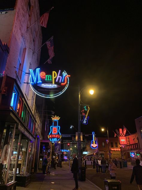 Memphis,TN Memphis Aesthetic, Western Material, Memphis Skyline, Downtown Memphis, Nyc Bars, Pixel Image, Travel Spots, Memphis Tn, Night Aesthetic