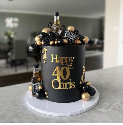 Drink Cake Ideas For Men, 40th Birthday Cake For Men Funny, Cake For 40th Birthday For Men, Cake 40 Birthday Men, 40th Birthday Cake Men, 40 Birthday Cake For Men, Whiskey Birthday Party Ideas, Mens 40th Birthday Cake, 40th Birthday Cake Ideas For Men