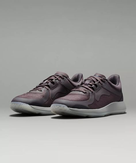 Discover great products at the best prices at Dealmoon. Lululemon Strongfeel Women's Training Shoe | Women's Footwear | lululemon. Price:$79.00 at lululemon Apl Sneakers, Light Pink Shoes, Womens Workout Shoes, Lululemon Running, Tennis Shop, Womens Training Shoes, Lift Off, Workout Shoes, Running Workout