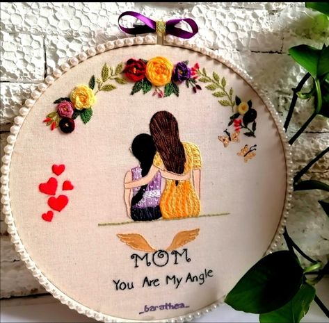 Whimsical Quilts, Loop Embroidery, Hoop Crafts, Embroidery Canvas, Embroidery Hoop Art Diy, Hand Embroidery Patterns Free, Embroidery Hoop Crafts, Hand Work Design, Diy Embroidery Designs