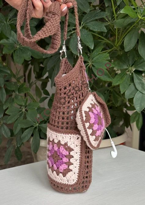 https://www.inspireuplift.com/shop/HolderShop? unique water bottle sling with Adjustable Strap. Crochet Drink Bottle Bag, Water Bottle Crochet Holder, Crochet Wine Bottle Holder, Water Bottle Cover Crochet, Crochet Bottle Cover, Fantasy Crochet, Flask Holder, Crochet Water Bottle, Crochet Water Bottle Holder