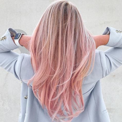 Blonde And Pink Hair, Blonde To Pink Ombre, Blonde And Pink, Pink Hair Highlights, Pink Ombre Hair, Light Pink Hair, Ombre Blond, Pink Blonde Hair, Cool Blonde Hair