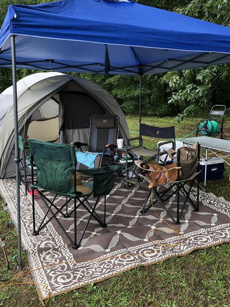 Cute Tent Set Up, Festival Tent Camping, Camp Tent Set Up, Inside Tent Set Up, Tent Camping Set Up, Camp Set Up Ideas, Cute Camping Set Up, Tent Camping Set Up Ideas Glamping, Cute Tent Ideas Camping