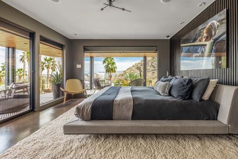 Palm Springs Modern - Cielo | Luxury Retreats Big Bedroom Luxury, Big Bedroom, Bedroom Big, Malibu Home, Big Bedrooms, Luxury Retreats, Celebrity Houses, Formal Living Rooms, Formal Dining Room