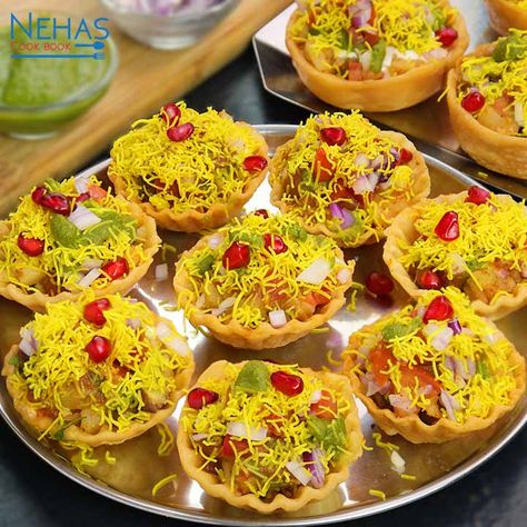 Basket puri chaat | basket chaat recipe | how to make basket puri - Nehas Cook Book Katori Chaat, Easy Corn Recipes, Indian Catering, Indian Chaat, Chats Recipe, Tasting Party Ideas, Office Catering, Easy Corn, Fingerfood Party