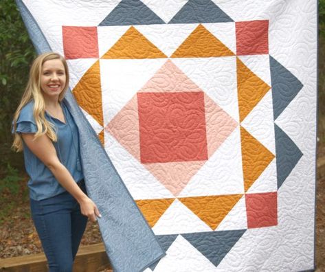 No-Waste Stitch & Flip Quilt Blocks - Homemade Emily Jane Economy Quilt Block, Easy Modern Quilt, Economy Quilt, Modern Geometric Quilt, Baby Quilt Size, Quilt Blocks Easy, Triangle Quilts, Quilt Big, Patchwork Tutorial