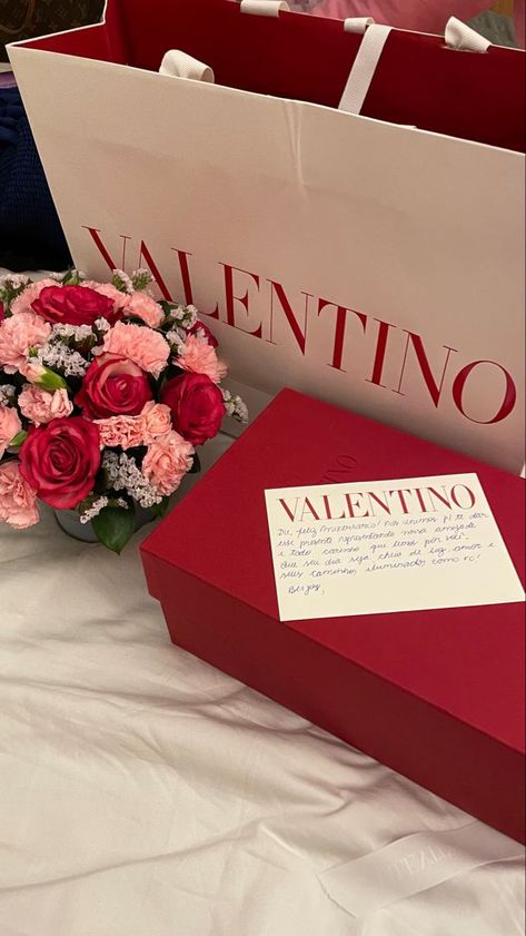 Valentino gift Brand Ambassador Aesthetic, Valentino Gifts, Valentines Luxury, Givenchy Irresistible, Luxury Flower Bouquets, Valentino Fashion, Fancy Gifts, Luxury Aesthetic, Branded Gifts