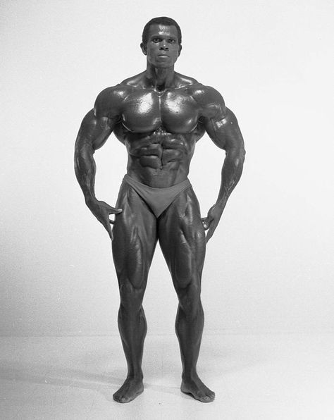 SERGE NUBRET Serge Nubret, Old Bodybuilder, Arnold Schwarzenegger Bodybuilding, Aesthetics Bodybuilding, Schwarzenegger Bodybuilding, Male Figure Drawing, Bodybuilding Pictures, Work Train, Bodybuilding Nutrition