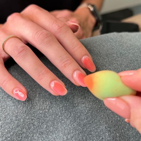 Easy Aura Nails, Diy Natural Nail Designs, Natural Aura Nails, How To Make Aura Nails, Aura Nails How To, How To Do Aura Nails Tutorial, How To Aura Nails, Diy Aura Nails, How To Do Aura Nails