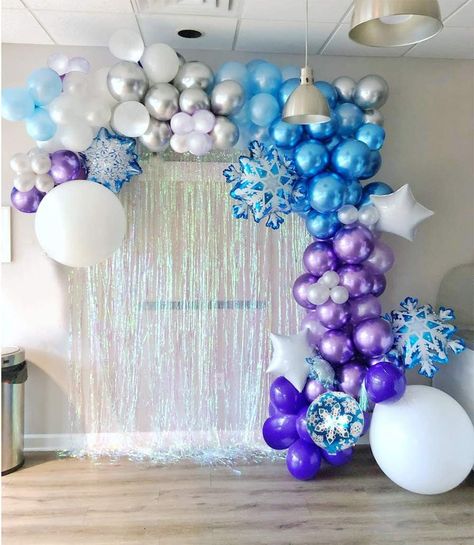 Baby Shower Balloons Girl, White Balloon Arch, Frozen Birthday Decorations, Frozen 3rd Birthday, Frozen Balloons, Frozen Birthday Party Decorations, Chrome Purple, Elsa Birthday Party, Frozen Decorations