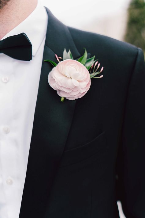 Blush ranunculus and blooming jasmine boutonniere Peony Boutonniere, Ranunculus Boutonniere, Rustic Reception, Pink Boutonniere, Groomsmen Boutonniere, Groom Looks, Groom Boutonniere, Spring Couture, Boutonniere Wedding