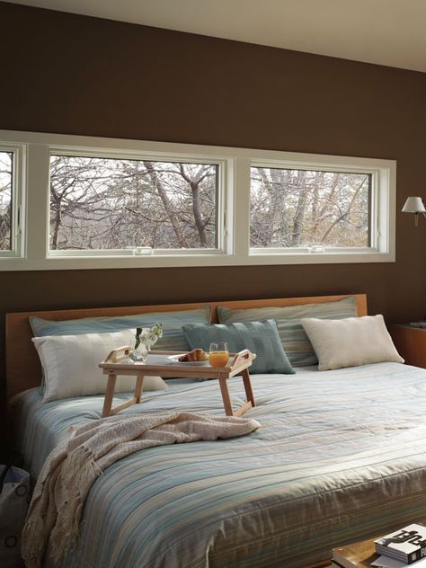 Transom Window Bedroom, Horizontal Windows Bedroom, Awning Windows Bedroom, Transom Windows Bedroom, Windows Above Bed, Ventilation Window Design, Bedroom Window Design, Awning Window, Cottage Windows