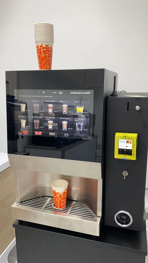 Coffee Bar Machine, Starbucks Machine, Illy Coffee Machine, School Cafe, Illy Coffee, Coffee Vending Machines, Coffee Stand, Retail Space Design, School Hallways