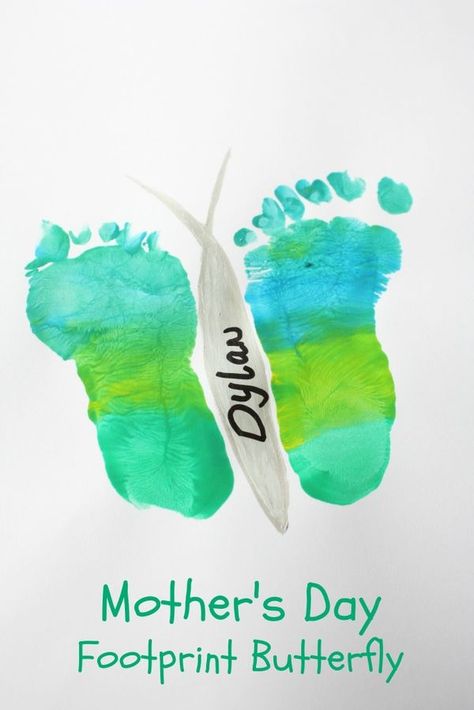 Footprint craft gift! Pretty special card art idea - for mother's day - or any day! Footprint Butterfly, Butterfly Footprints, Baby Footprint Art, Footprint Keepsake, Footprint Craft, Mothers Day Poems, Mother's Day Bouquet, Footprint Crafts, Special Gifts For Mom