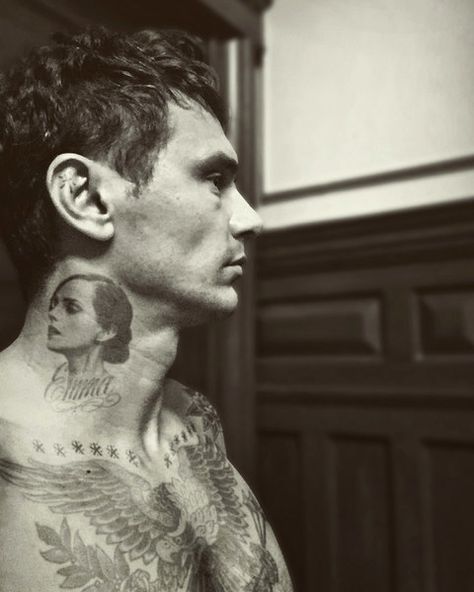 Is that Emma Watson on your neck, James? James Franco Tattoo, Actor James, Inked Magazine, Face Pictures, James Franco, Face Tattoos, Top Tattoos, Liam Hemsworth, Face Tattoo