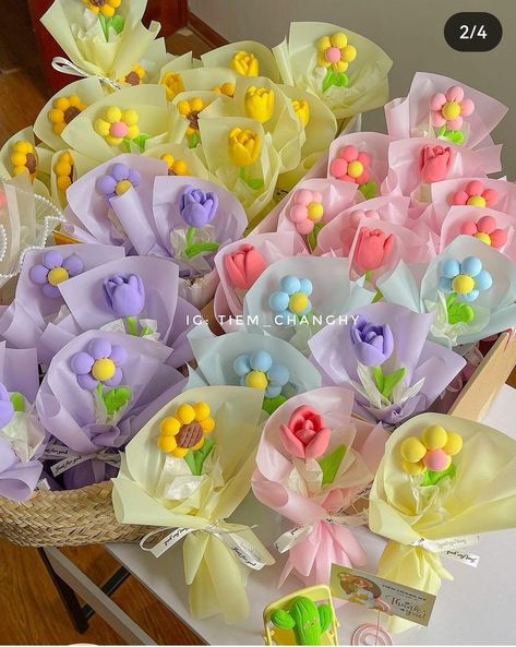 Air Dry Clay Flower Bouquet, Air Dry Clay Bouquet, Foam Clay Diy, Foam Clay Art, Foam Clay Crafts, Foam Clay Ideas, Air Dry Clay Flowers, Clay Flower Bouquet, Clay Bouquet