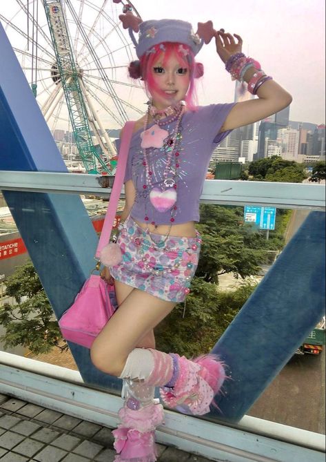 Outfit Inspo Korean, Decora Fashion Outfits, Harajuku Decora Kei, Decora Harajuku, Japanese Fashion Trends, Harajuku Decora, Kawaii Outfit Ideas, Pastel White, Clothes Streetwear