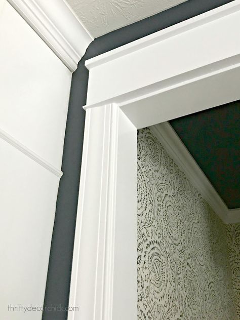 The little hallway that could! (With wallpaper, paint and trim.) from Thrifty Decor Chick Farmhouse Trim, Door Header, Gallery Wall Hanging, Craftsman Trim, Trim Ideas, Craftsman Door, Wallpaper Paint, Thrifty Decor Chick, Header Design