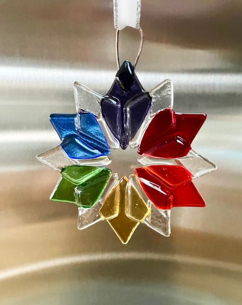 ColorOrnament1 Fused Glass Art Ideas, Dollar Art, Sand Dollar Art, Rainbow Ornaments, Melting Glass, Glass Fusion Ideas, Fused Glass Artwork, Glass Christmas Decorations, Fused Glass Ornaments