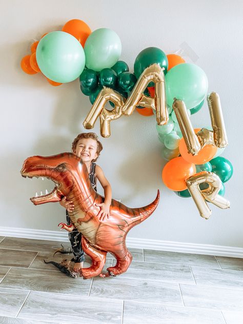 Dinosaur Birthday Party Simple, Simple Dinosaur Party Decorations, Dinosaur Birthday Party For Two Year Old, Small Dinosaur Birthday Party, Dinosaur Party Decor Ideas, Co Ed Dinosaur Birthday Party, Small Dinosaur Party, Roar Four Dinosaur Party, Simple Dinosaur Decorations