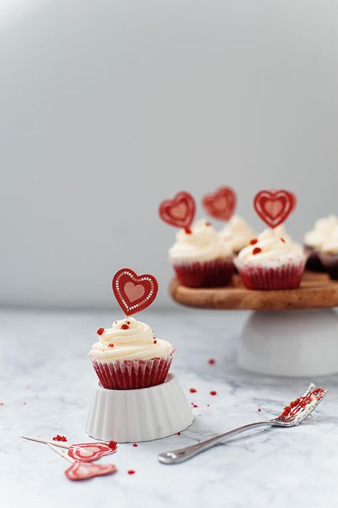 Keto Valentines, Danish Cookies, Red Velvet Cupcakes Recipe, Red Velvet Recipes, Lemon Pound Cake Recipe, Keto Chocolate Cake, Keto Diet App, Chocolate Mugs, Chocolate Mug Cakes