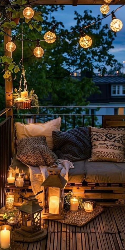 Small Cosy Garden, Small Apartment Balcony Ideas, Cozy Balcony, Dining Area Design, Apartment Balcony Ideas, Tent Living, Small Balcony Garden, Cozy Reading Corners, Dream Mansion