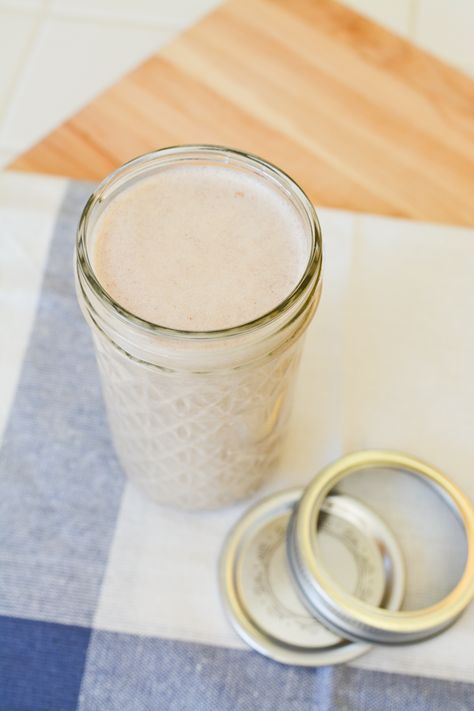 homemade cinnamon coffee creamer Make Your Own Coffee Creamer, Cinnamon Coffee Creamer, Homemade Staples, Keto Coffee Creamer, Greek Yogurt Smoothie, French Vanilla Creamer, Smoothie Popsicles, Vanilla Coffee Creamer, Keto Coffee Recipe