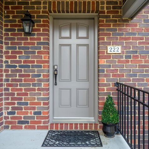 Color For Front Door On Red Brick House💖💖💖 Beige Front Door Brick House, Red Brick House Garage Door Color, Front Door On Red Brick House, Front Door Red Brick House, Front Door Colors With Red Brick, Garage Door Colors, Garage Door House, Front Verandah, Red Brick House