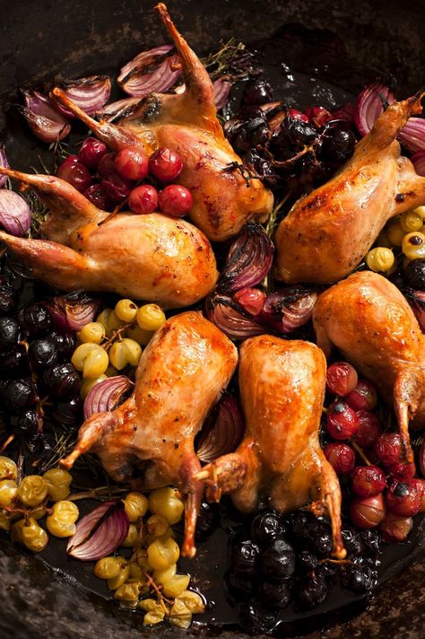 Roasted Quail, Roast A Chicken, Quail Recipes, City Kitchen, Fancy Dishes, Game Food, Fantasy Adventure, Slow Food, A Chicken