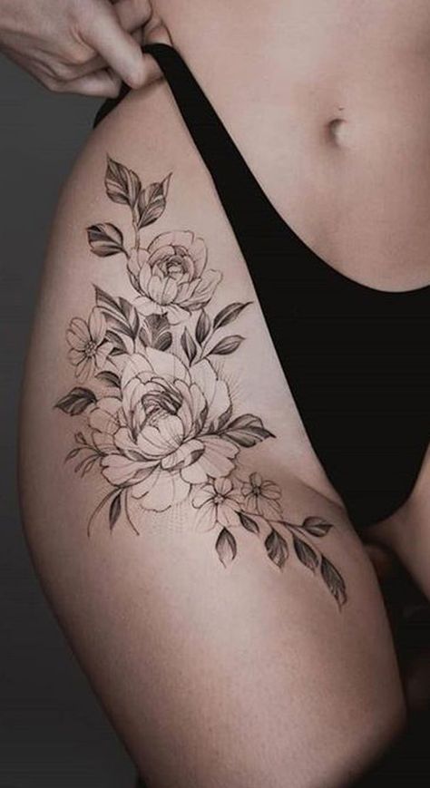 Thigh Tattoo Ideas, Floral Hip Tattoo, Sunflower Tattoo Thigh, Henne Tattoo, Rose Tattoo Thigh, Sunflower Tattoo Shoulder, Flower Thigh Tattoos, Hip Thigh Tattoos, Hip Tattoos Women