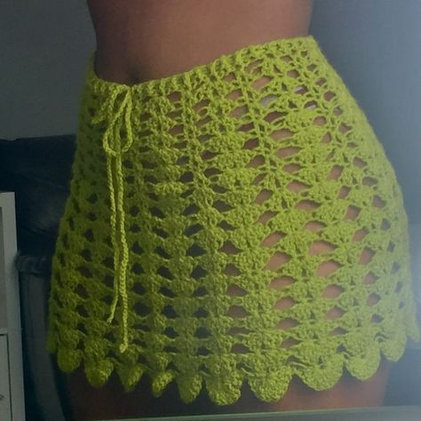 Crochet Bottoms, Crochet Shell Stitch, Crochet Swim, Crochet Crop Top Pattern, Crochet Skirts, Mode Crochet, Green Crochet, Crochet Clothing And Accessories, Crochet Fashion Patterns