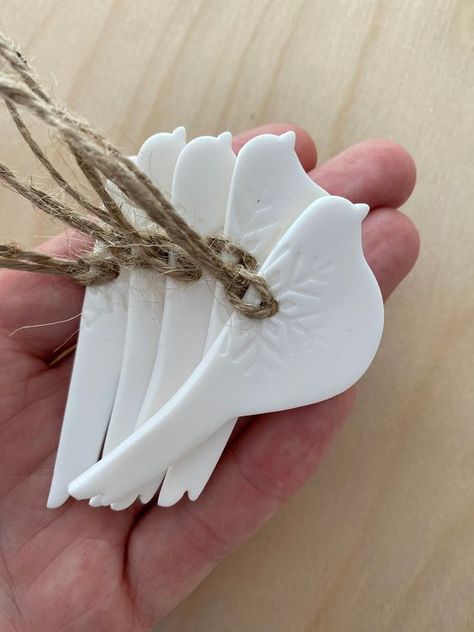 Set of 5/10/20white Embossed Doves Polymer Clay Christmas - Etsy Hungary Scandi Decor, Clay Christmas, Polymer Clay Christmas, Christmas Hanging, Handmade Ornaments, Hanging Ornaments, Twine, Gift Tags, Polymer Clay