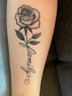 Family Tattoos Women, Manipulative Parents, Cute Tattoos Quotes, Her Tattoo, Rose Drawing Tattoo, Family Bbq, Mother Tattoos, Drawing Tattoo, Tattoos Women