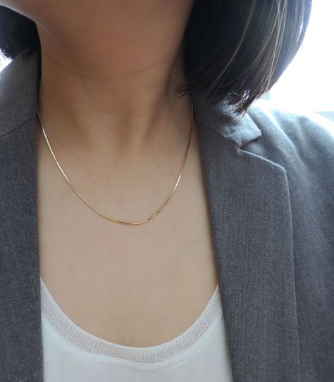 Necklaces Minimalist, Gold Neck Chain, Dainty Necklace Layered, Chunky Gold Chain, Gold Snake Chain, Gold Jewelry Simple Necklace, Gold Chain Design, Snake Chain Necklace, Gold Jewelry Simple