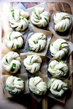 Steamed Scallion Buns (Hua Juan) | Alexandra's Kitchen Scallion Buns, Onion Buns, Vegan Table, Steamed Buns, Green Onion, Asian Dishes, Savoury Food, Buns, Asian Recipes