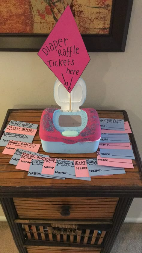 Diaper raffle. Gender reveal Cake Sayings, Office Baby Showers, Easy Baby Shower Games, Reveal Party Games, Gender Reveal Party Games, Funny Baby Shower Games, Gender Reveal Games, Idee Babyshower, Baby Reveal Party