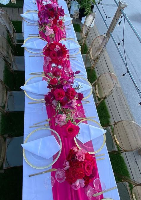 Pink Tablescape, Home Backyard, Home Decor Cozy, Dinner Party Decorations, Tafel Decor, Birthday Dinner Party, Galentines Party, Pink Birthday Party, Cozy Home Decor