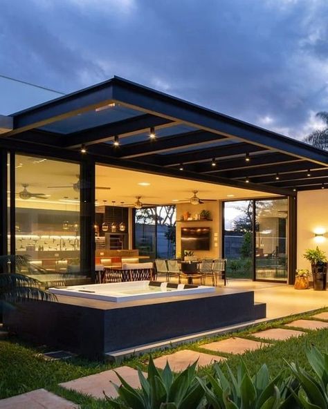 Outdoor Kitchen Design Modern, Kitchen Design Diy, Rooftop Terrace Design, Outdoor Kitchen Design Layout, Kitchen Patio, Outdoor Kitchen Patio, Small Porches, Back Porch Ideas, Diy Outdoor Kitchen