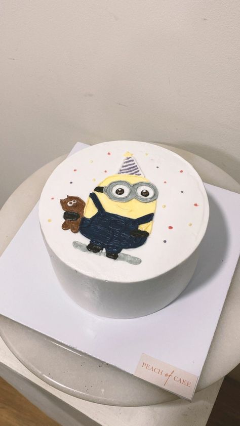 Birthday Cake Minion, Cake Minion, Minions Cake, Minion Birthday Cake, Minions Bob, Korean Cake, Minion Cake, Minion Birthday, Minion